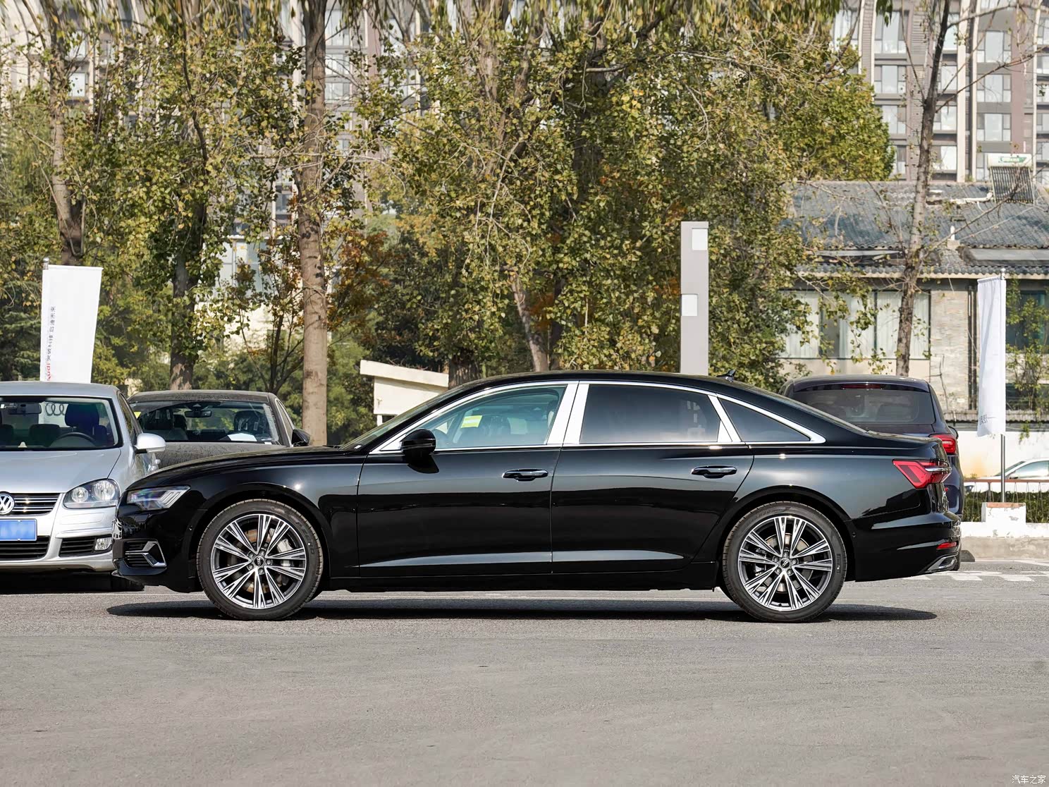 一汽奥迪 奥迪A6L 2024款 55 TFSI quattro 旗舰致雅型