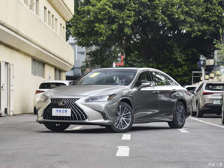 雷克萨斯 雷克萨斯es 2023款 260 尊享版