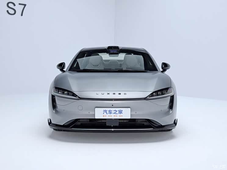 智界汽车 智界S7 2023款 Max RS 四驱旗舰版