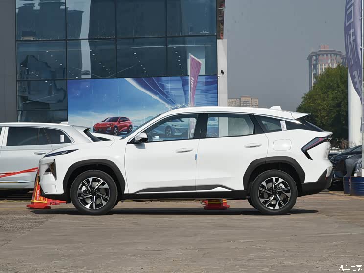 吉利汽车 银河L7 2023款 1.5T 55km PRO