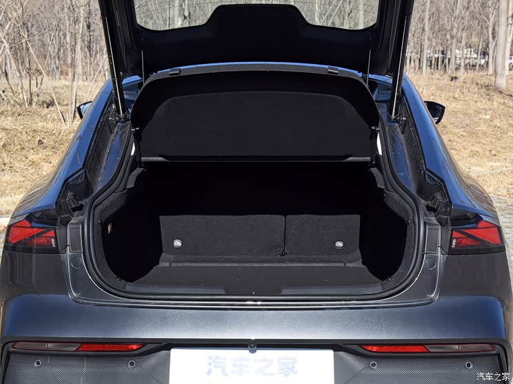 49万元起 长安uni-v 智电idd上市