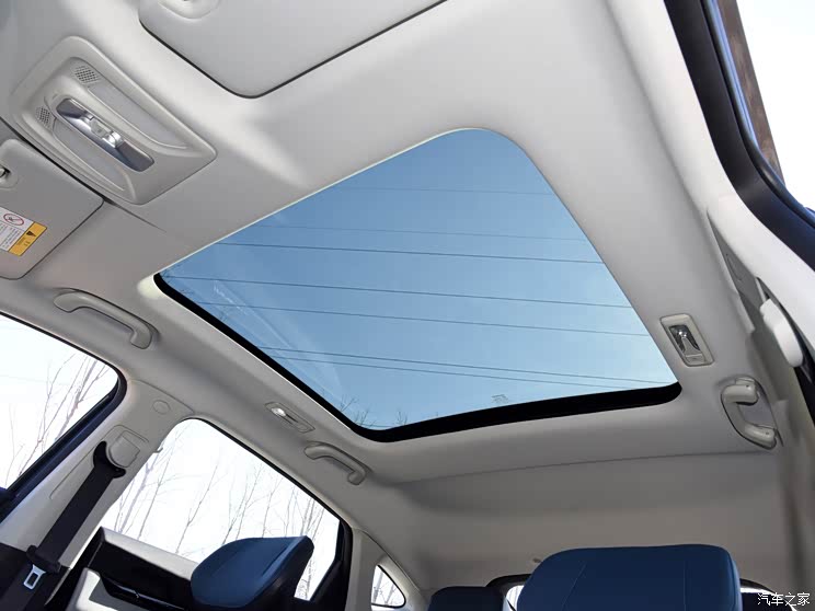 长安汽车 长安uni-v 智电idd 2023款 智电idd 1.5t 113km智酷型