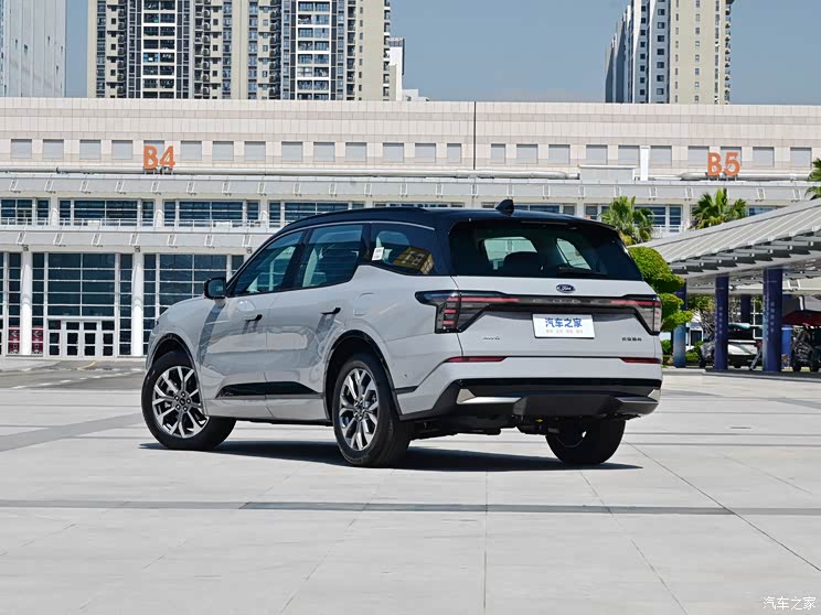 长安福特 锐界 2023款 锐界l 2.0t 基本型