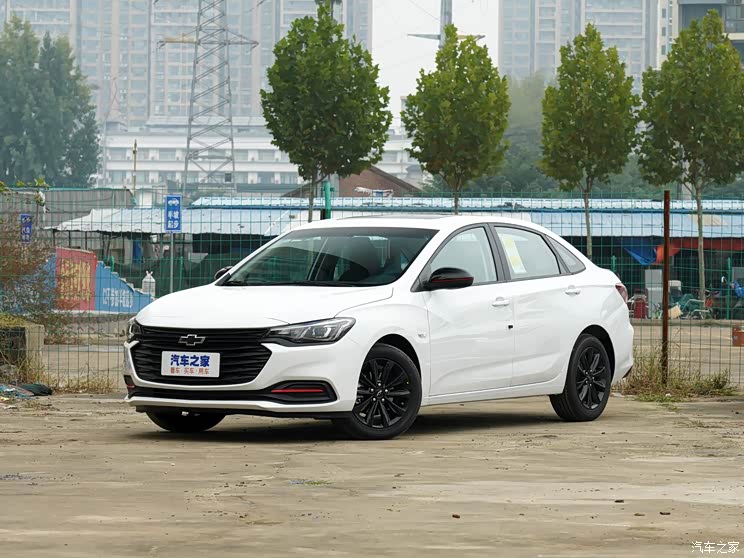 上汽通用雪佛兰 科鲁泽 2022款 轻混 redline 320t 双离合爽快版