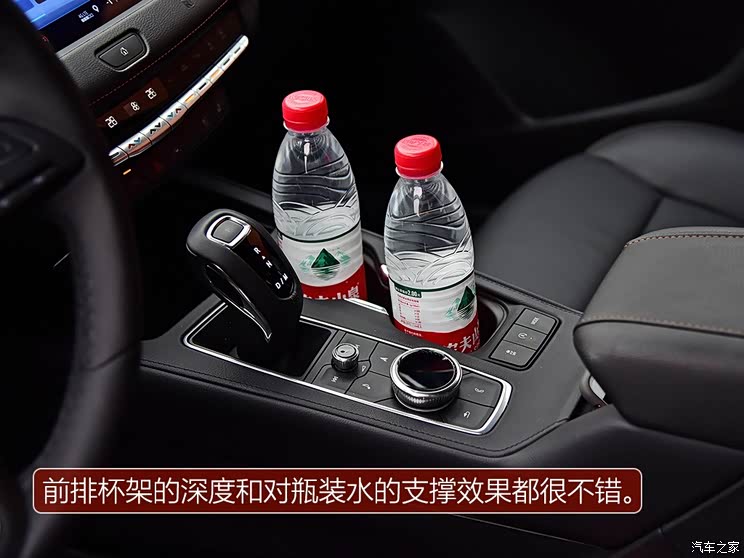 上汽通用凯迪拉克 凯迪拉克XT4 2018款 28T 四驱铂金运动版