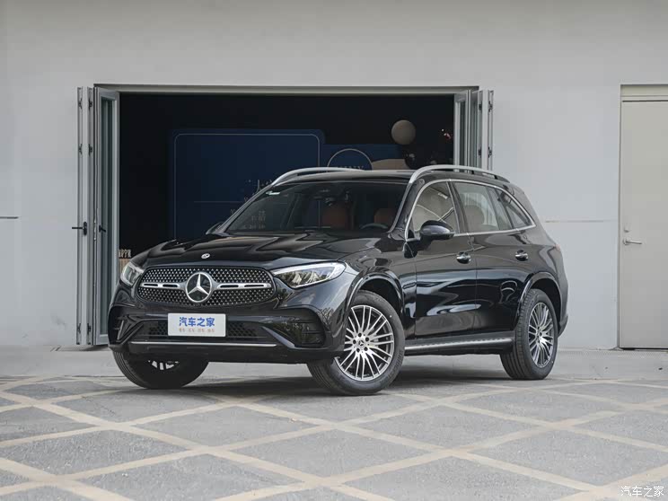 奔驰glc2023款 glc 300 l 4matic 动感型 5座