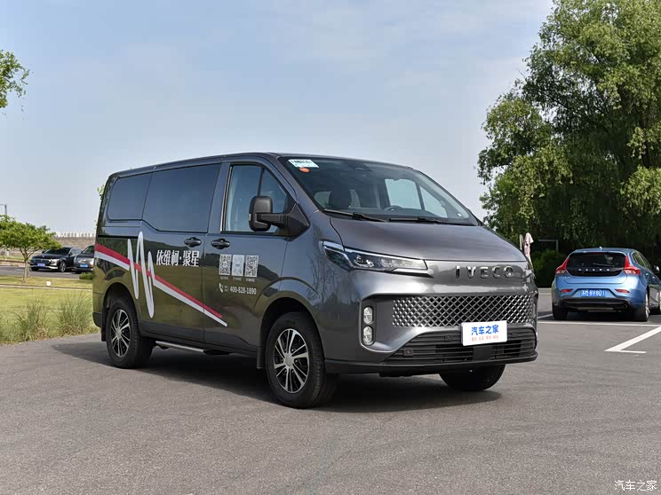 南京依维柯 依维柯聚星 2023款 短轴低顶