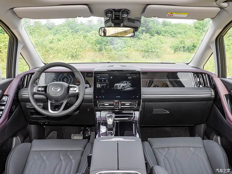 广汽乘用车 传祺M8 2024款 大师系列 400T 尊贵版 广汽乘用车 传祺M8 2024款 大师系列 400T 尊贵版