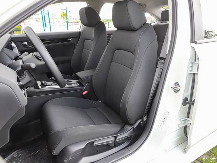 东风本田 思域 2022款 240turbo cvt 劲骋版