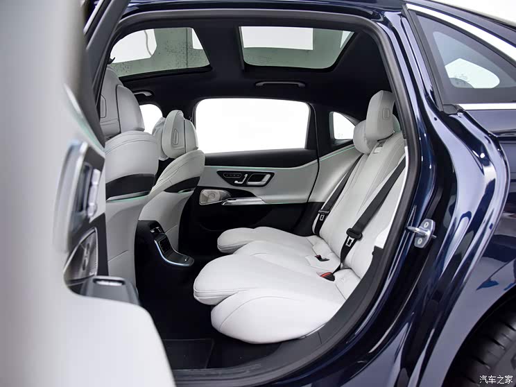 Beijing Benz E-Class 2024 E 300 L distinguished sports type Beijing Benz E-Class 2024 E 300 L distinguished sports type