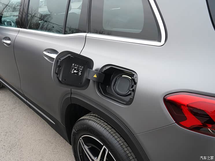 同样价格怎么选奔驰eqbvs老modelx