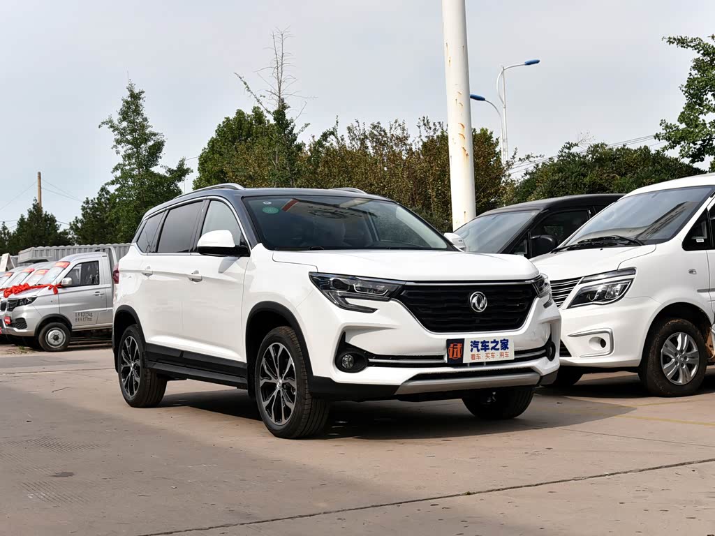 据悉,2021款风行t5l也将在近期到店,两款新车型将一同在8月18日上市.