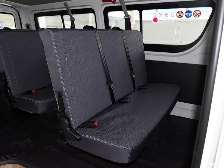 福田汽车 风景G7 2020款 2.4L商运版短轴平顶10座客车国VI 4K22D4M 福田汽车 风景G7 2020款 2.4L商运版短轴平顶10座客车国VI 4K22D4M