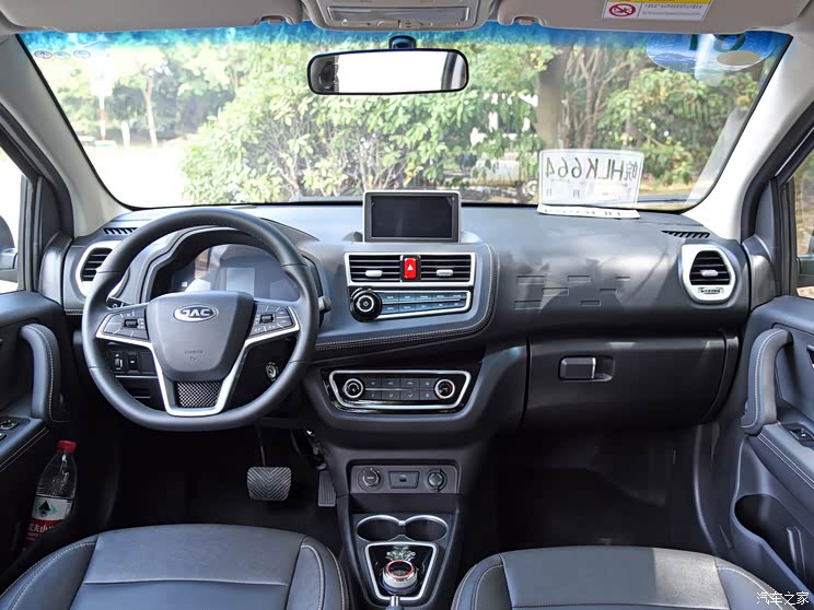 减配又降价江淮iev6e5座新车售725万