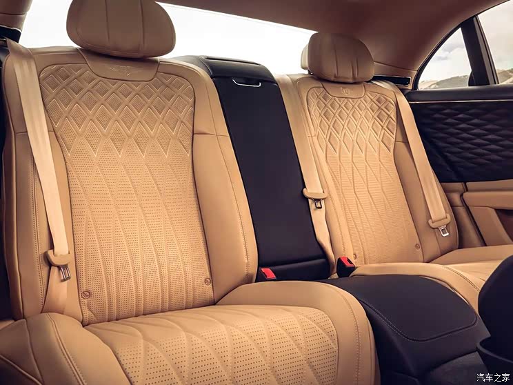 极致奢华宾利推出飞驰后排选装服务