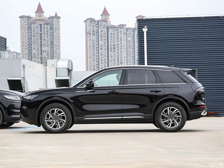 冒险家2023款 2.0t 两驱尊享版