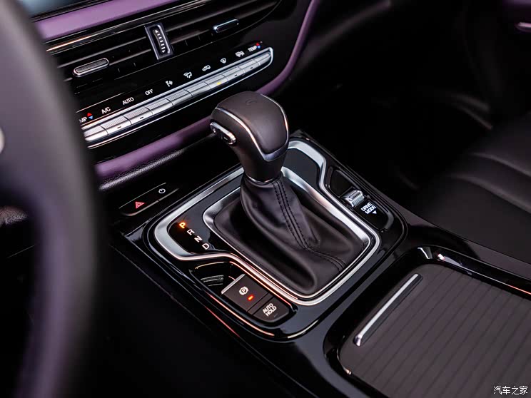广汽乘用车 传祺M6 MAX 2024款 高配版