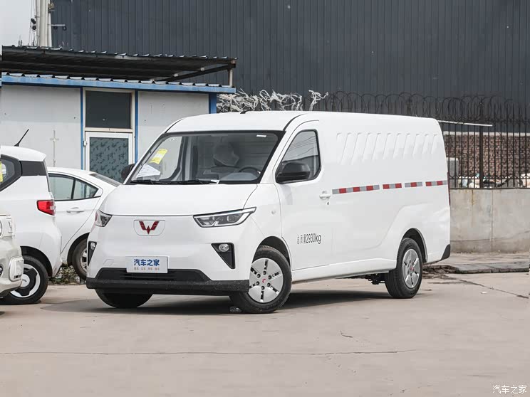 上汽通用五菱 五菱扬光 2024款 300km 舒适型 上汽通用五菱 五菱扬光 2024款 300km 舒适型