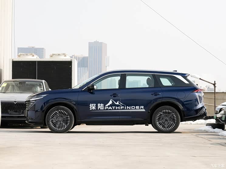 东风日产 探陆 2024款 380VC-TURBO 四驱智驾版 7座 东风日产 探陆 2024款 380VC-TURBO 四驱智驾版 7座