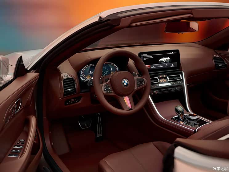 宝马的,和目前的8系很像,配备了熟悉的液晶仪表盘,水晶挡把,中控区域