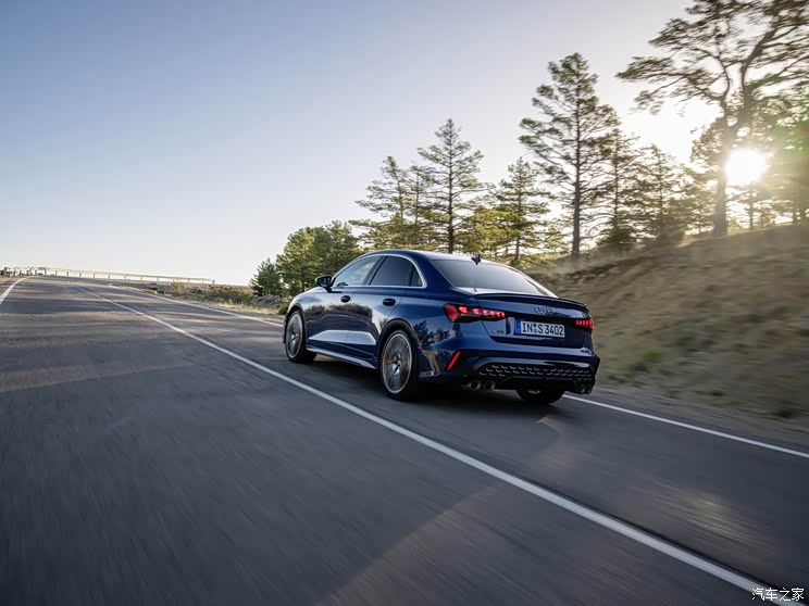 更锐利的小钢炮 新款奥迪s3家族官图