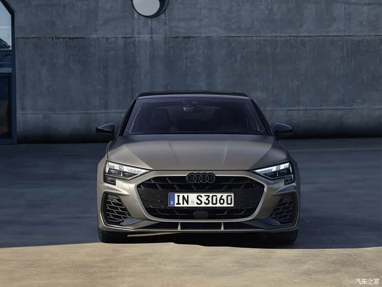 sportback』先来看外观,新款奥迪s3外观延续了新款奥迪a3的变化