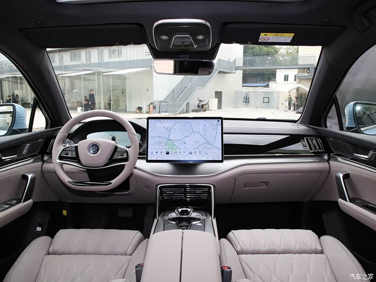 比亚迪 唐新能源 2024款 DM-i 荣耀版 112KM 旗舰型