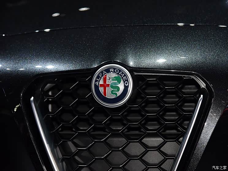 阿尔法罗密欧 giulia 2016款 普通版