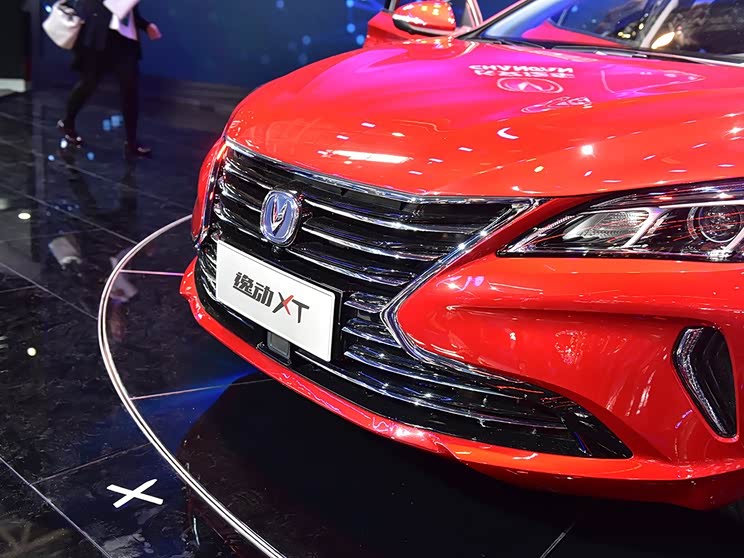 2018北京车展长安逸动xt首发亮相