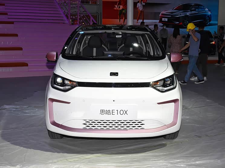 2021广州车展思皓e10x花仙子699万起