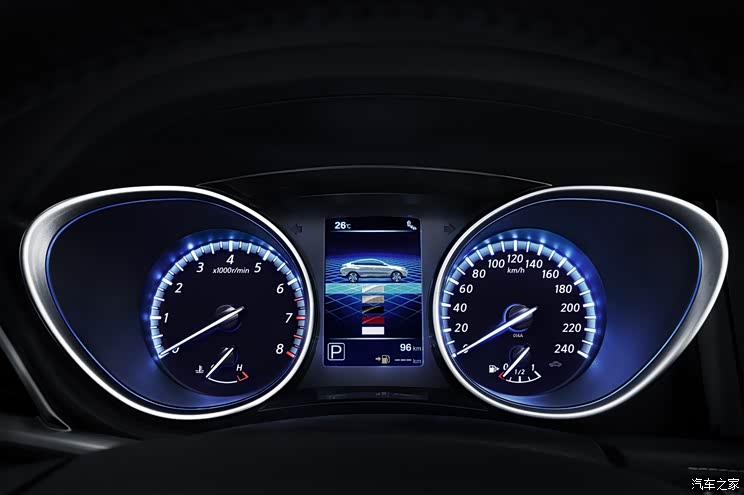 提供行车电脑功能,轻松了解车辆行车状况,油耗,室外温度和胎压,提供