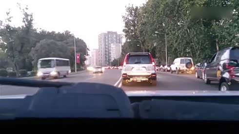 揭秘！朝鲜平壤人民街上开的到底有啥车