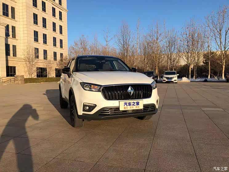 12月20日上市/定位小型suv 宝沃bx3亮相