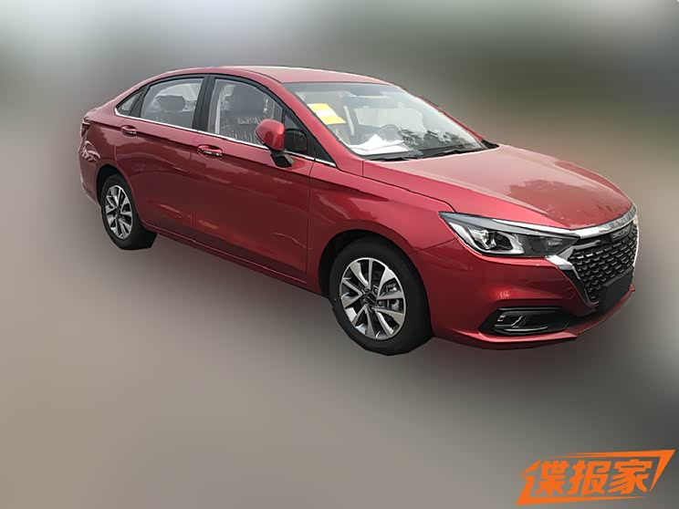 更新家族化命名北京汽车智道u5谍照