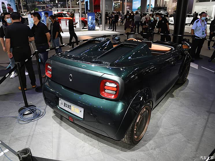 复古与现代的结合实拍改装欧拉黑猫