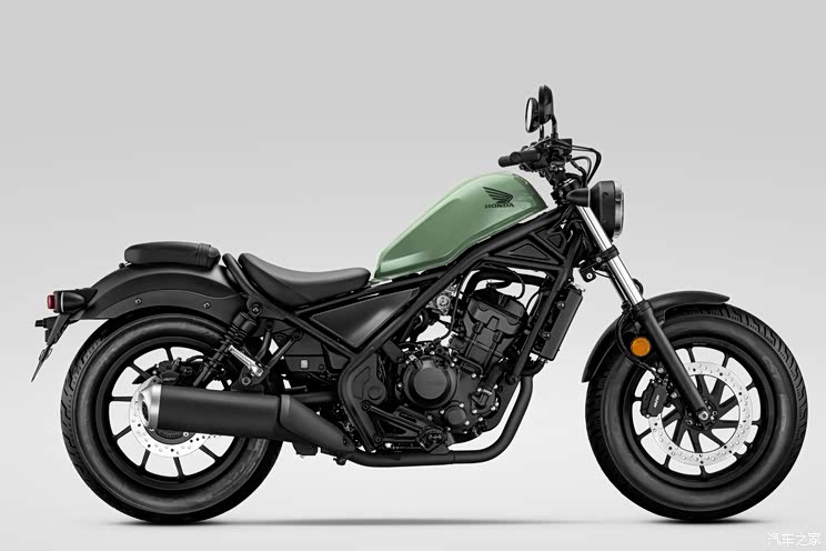 作为一款在国内市场非常热门的车型,本田cm300本次带来了多款全新配色