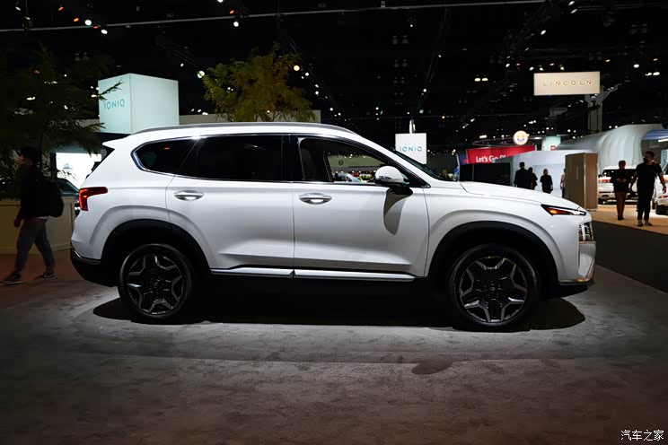 2021洛杉矶车展美版现代新款胜达亮相