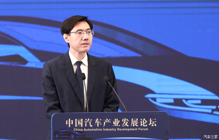 耿洪洲：促新能源车发展稳定燃油车消费