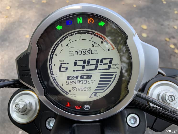 新车实拍图说国产力作春风700clx