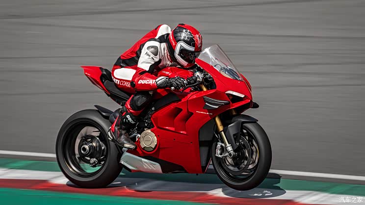 售价238万元起杜卡迪panigalev4上市
