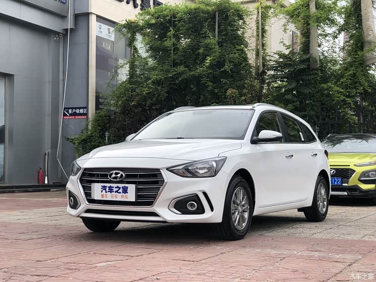 搭14t16l北京现代新悦动rv到店