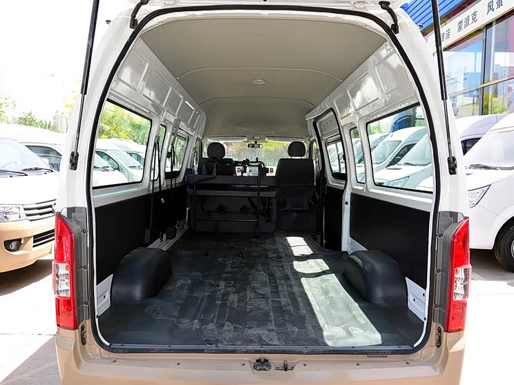 售9261685万元福田汽车风景g9上市