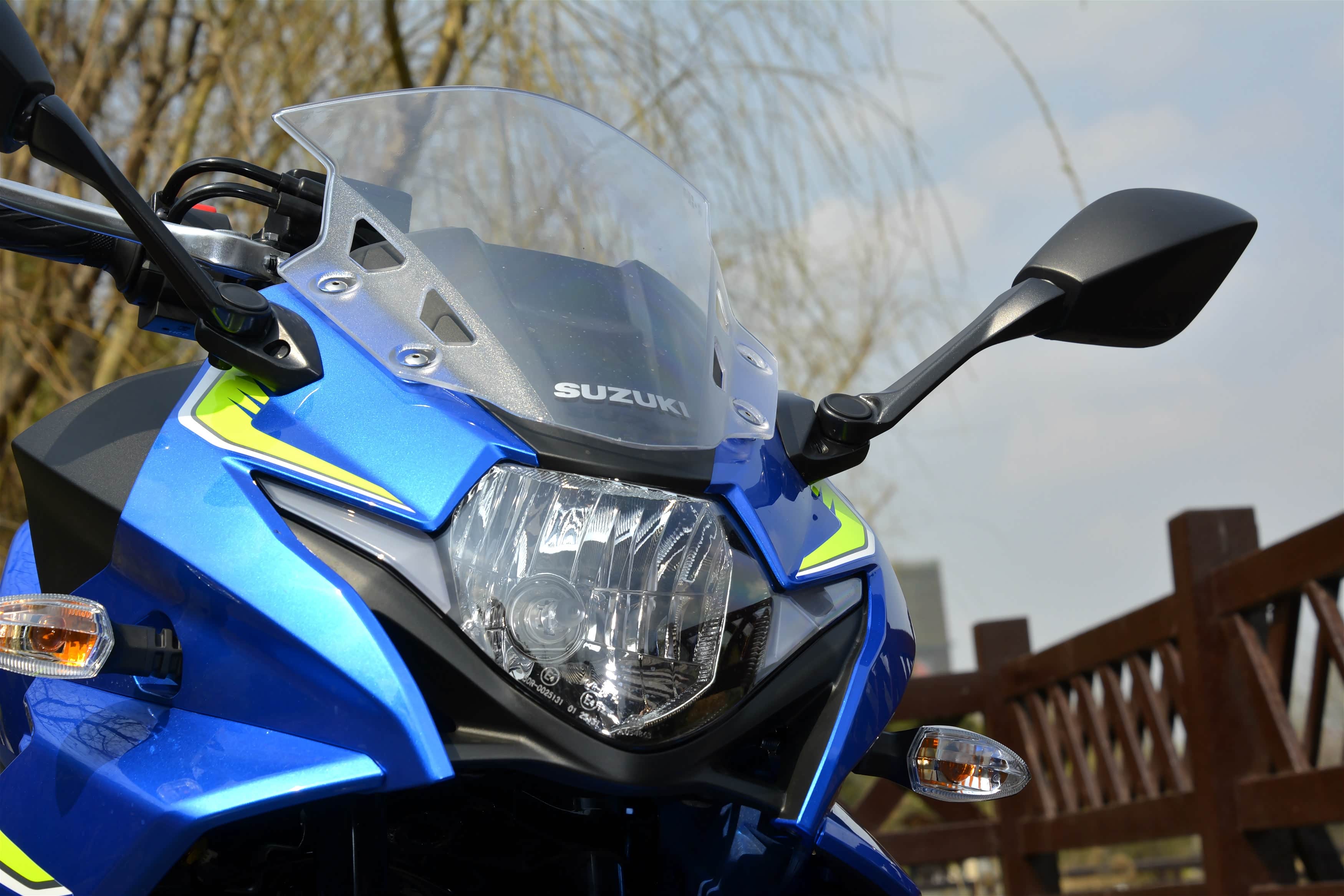 成年礼 豪爵铃木gsx250r abs首测报告